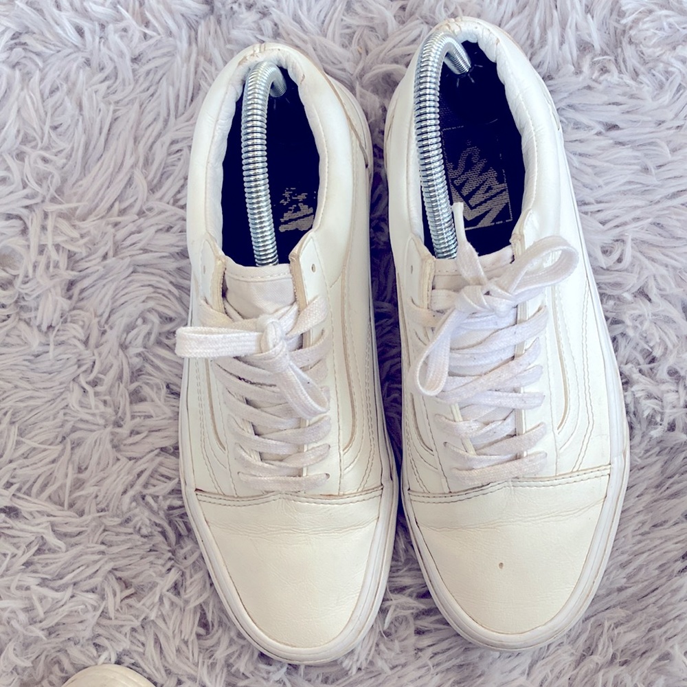 Vans - Picture 3 of 4